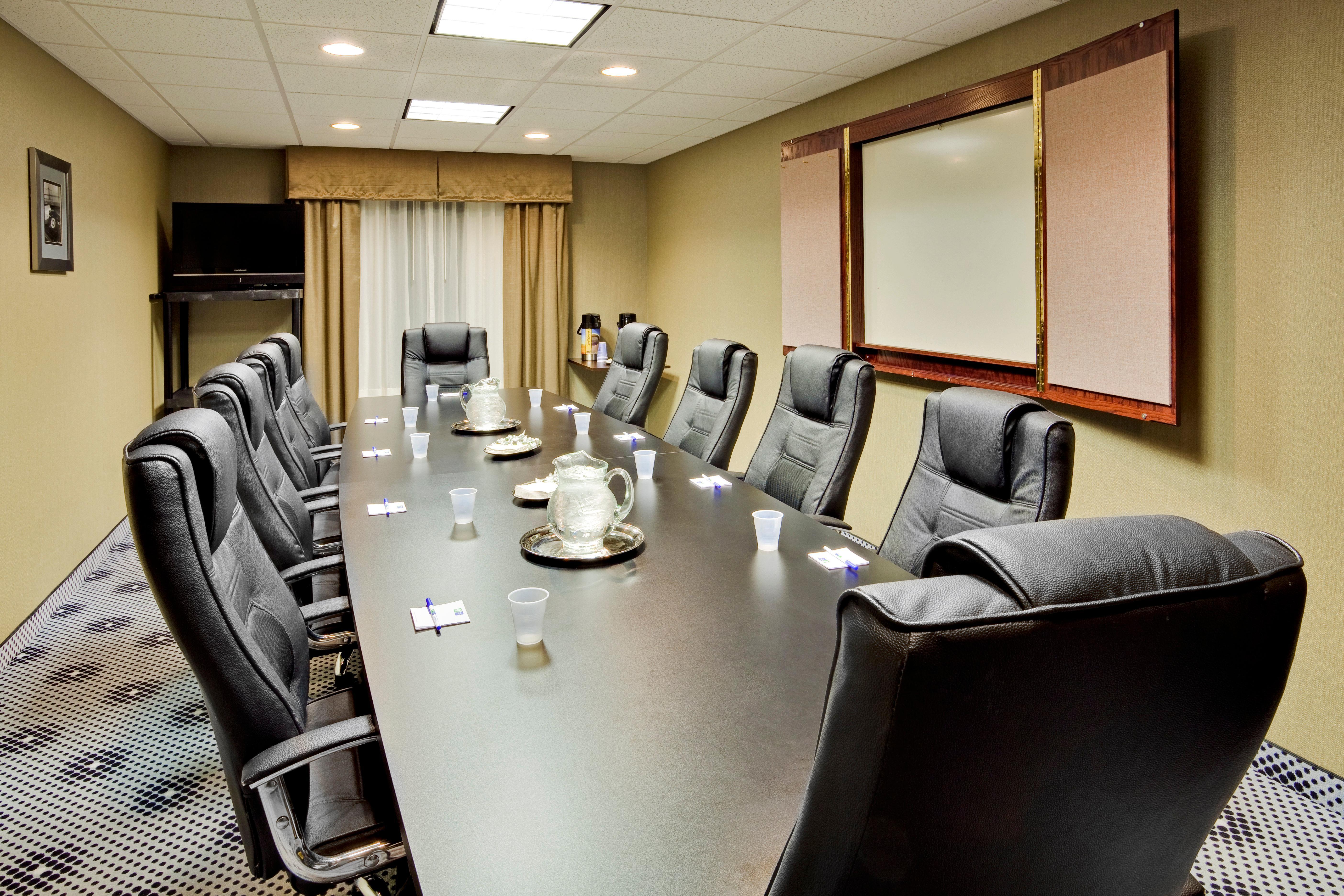Holiday Inn Express Hotel & Suites Lebanon By Ihg Facilities photo