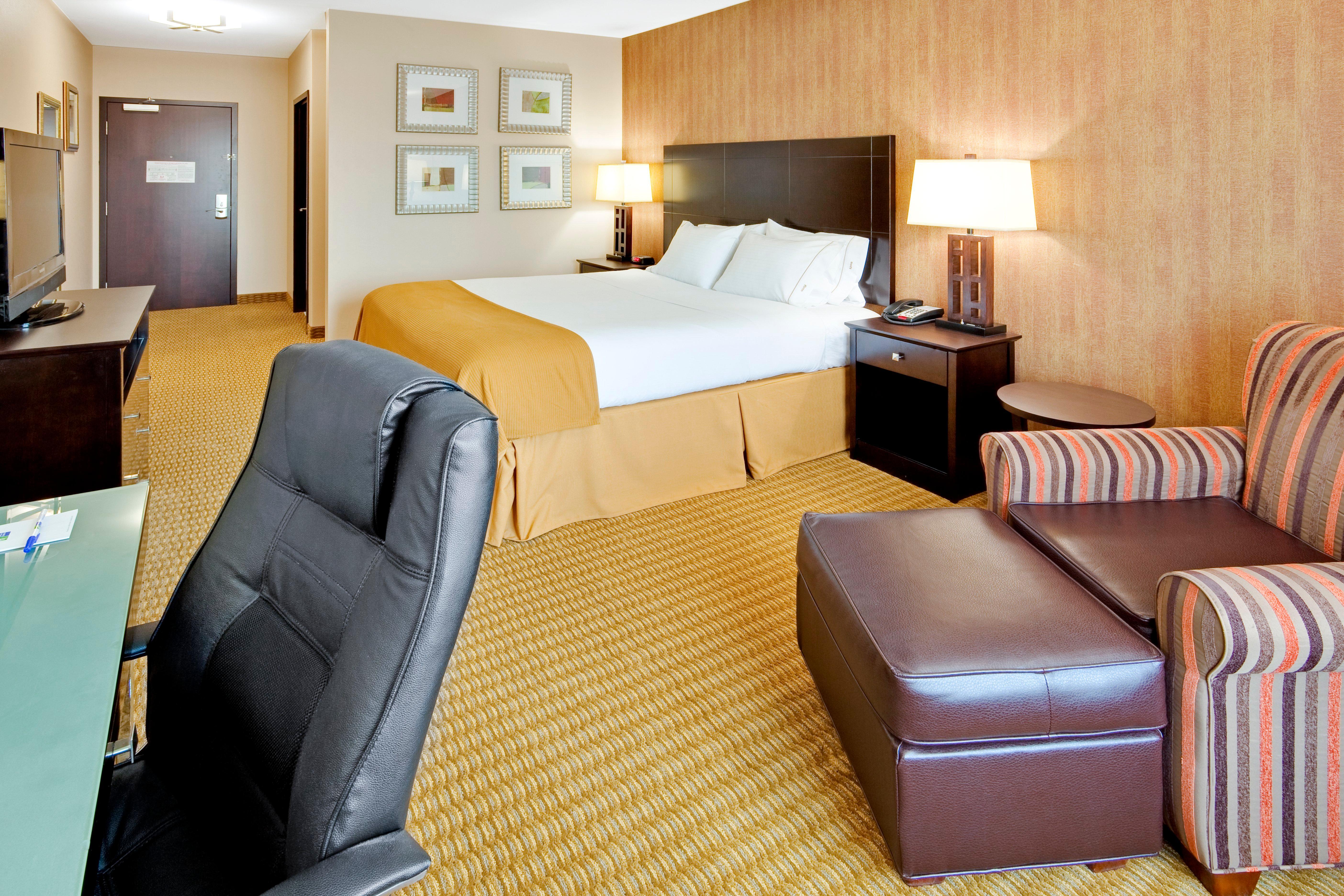 Holiday Inn Express Hotel & Suites Lebanon By Ihg Exterior photo