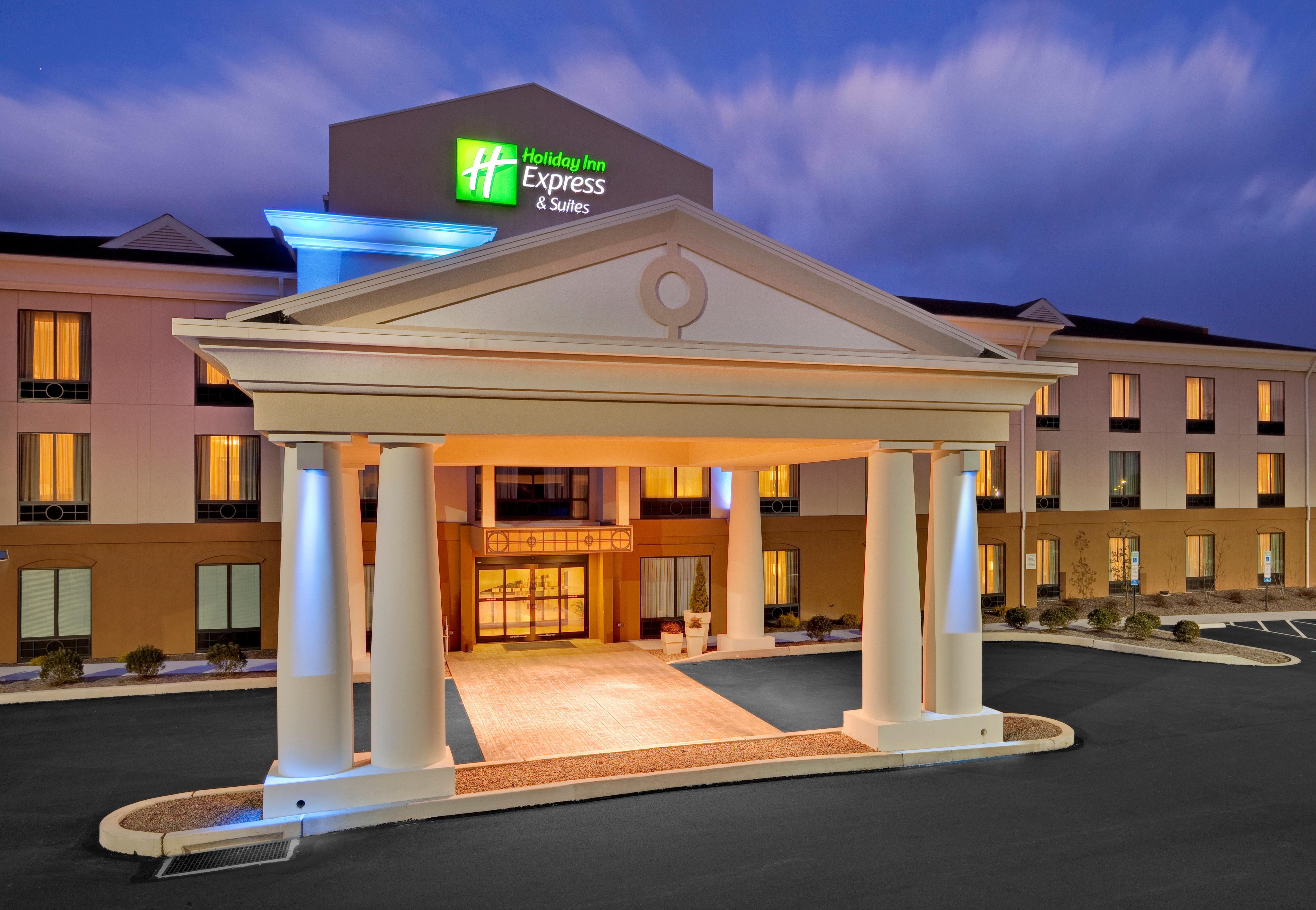 Holiday Inn Express Hotel & Suites Lebanon By Ihg Exterior photo